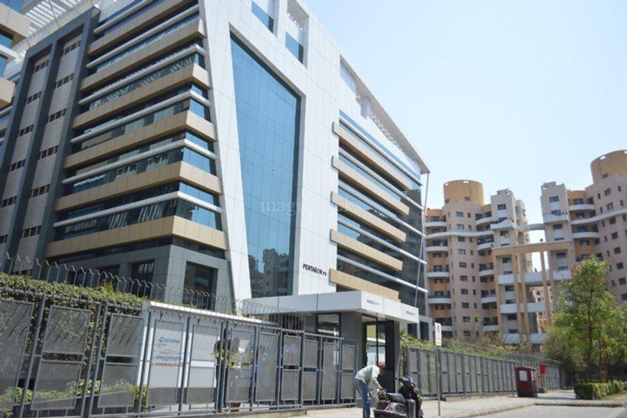 Tower 3 Magarpatta City Hadapsar Pune, Slip Road to Tower3/4